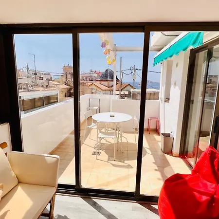 Διαμέρισμα Atico Con Vistas En El Casco Antiguo De *